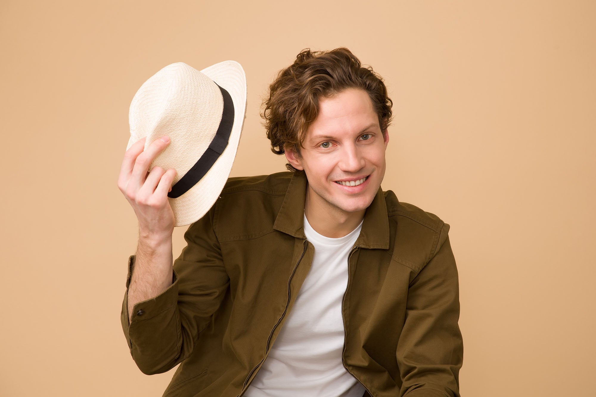 Long Curly Hair Care And Grooming Guide For Men